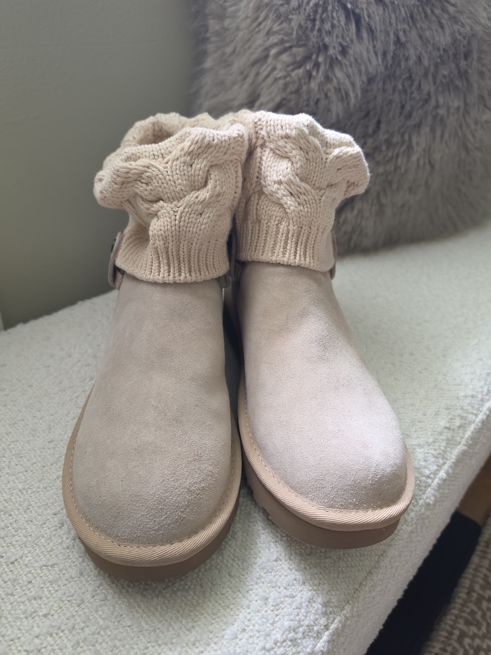 UGG Saela Cable Knit Cuff Short Boot